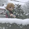 雪の朝の英国淑女（日本人）