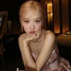 BLACKPINKロゼ、TEDDYが代表の事務所「THE BLACK LABEL」への移籍を電撃発表！