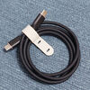 絡みにくいUSB-C ケーブルで充電を快適に行う