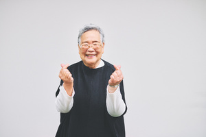 76歳の新人芸人・おばあちゃんが、病気や介護を経て感じた「老後も元気であり続けるために大切なこと」