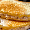 とろ〜りチーズがたまらない！ツナメルトサンドの作り方