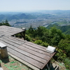 美濃市の誕生山（502m）山頂には絶景展望デッキ。