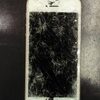 画面がボロボロのiPhoneSEの修理