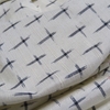 着物生地（779）十字絣模様織り出し手織り真綿紬
