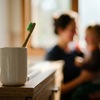 仕上げ磨きはいつまで必要？「高校生まで」と言われて考えた小4母の本音