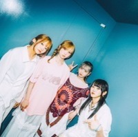 リベラル的な