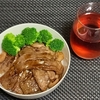 スパークリングワインと焼肉丼