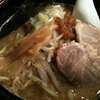 十味や｜新宿｜大盛り無料！濃厚白味噌ラーメンで心も体も温まる体験