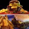 ハンバーガー／バーガー３　「グリーンチリチーズバーガー」　ニューメキシコ州のクラシックなバーガーバリエーションで，ニューメキシコ産のグリーンチリをトッピングしたビーフパティをバーガーバンズで挟んだもの．1950年代から人気があり，現在ではニューメキシコ州の象徴的な存在．グリーンチリ（ハッチ・チリ）地元民にとっては「ソウルフード」．これが，単なるスパイスではなく，「バーガーの主役」に据えられた点がユニーク．辛味は強すぎず，風味の引き立て役になっている．イチオシのお店はHatchのSparkys．