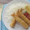 エビフライ Ebi furai（世界のエビ料理６）　Tasteatlasの「世界のエビ料理ランキング」では第６位．既に日本のシーフードとして以前取り上げましたが，今回は，アメリカ，ヨーロッパ，アジア諸国の評価の違い（by ChatGPT）を主題としました．共通で重視・評価される要素 は 「衣の質＋サクサク感／海老のサイズ・ぷりぷり感・鮮度 ／油切れ・後味の軽さ」等．文化的な前提が異なるための評価の差異 としては「揚げ物慣れがある地域ほど，油の質に敏感／エビ消費習慣がある国では，エビフライが“特別な一品”」