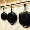 Lodgeのスキレット＆グリルパン。キャストアイオンは本当に素敵だ。