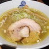 らーめんけいすけ農園生活｜新宿｜琥珀塩ラーメン.なるほど～女性