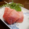芋のお湯割りと本マグロの刺身