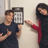 すれ違いざまにストラップ同士がぶつかったことでベッキーと決闘するハメに。