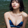 “圧倒的な透明感の逸材”水野瞳の推定Fカップ美巨乳水着画像【23】