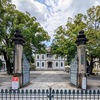 西本願寺境内に残る明治前期の学舎群・龍谷大学大宮学舎