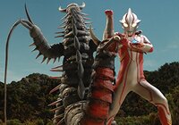 ウルトラマンメビウス13話「風のマリナ」　～「僕にも『タロウ』の脚本は書ける」の元ネタ話のムカデンダー登場の意味!?　『筑紫哲也ＮＥＷＳ２３』で「ウルトラ」特集も！