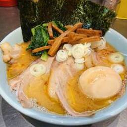 とんこつラーメン 藤参