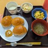 10/8(火)　秋雨だね。秋晴れが大好きなのだけど！　明け方が、寒いね！いつの間にか秋が来てる！　昨日は、秋晴れの１日だったのか？