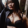 「インスタグラビアの女王」似鳥沙也加のGカップ爆乳水着画像【46】