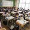 ３年生：図工　自画像　絵の具で彩色