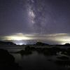 【天体撮影記 第164夜】 鹿児島県 高須海水浴場の鳥居と夏の天の川