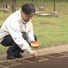 37秒シャドーイング：天皇陛下、春恒例のお手まき「Rice will be used for imperial rituals」