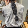 ロンググラデーションカラーの編みこみヘアアレンジ