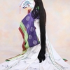 十二単を纏う女人と扇子
