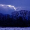 佐渡　雪降った後の日の出前