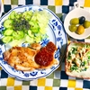 ほうれん草とカニカマの白和え トマトソースのチキンソテー