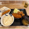 🚩外食日記(1814)    宮崎ランチ   「松屋 宮崎錦本町店」②より、【ロースかつ&本格唐揚げ定食】【単品海老フライ（1尾）】‼️🌐宮崎市錦本町🌐