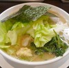 めん処十二社＠西新宿五丁目　醤油とんこつラーメンキャベツのせ