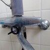 お風呂の蛇口を締めても水が漏れはじめた
