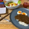 3月4日　キーマカレー、こんにゃくサラダ