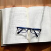 拡大鏡と老眼鏡の違いと乱視や老眼でクラクラするときの対策は？
