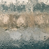 なぜ、梅雨は気分が落ちる？