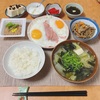 ハムエッグ納豆定食を朝から作って食べました。