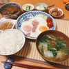 異教徒祭り当日は、ハムエッグとなめこの味噌汁で朝ご飯