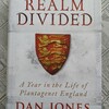 マグナ・カルタ成立の過程と当時の庶民文化を描く ― 『REALM DIVIDED』著：DAN JONES