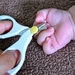 新生児の爪切りは赤ちゃん用ハサミがオススメ！切るタイミングは？