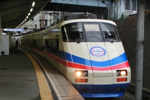 AE100形ラストランと、京成津田沼での京成・新京成撮影。ユーカリが丘新旧駅名票。新京成新旧塗装。3448編成・3500形、3700形等。