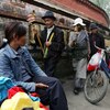 中国は、チベットの首都ラサとその周辺の露天商のビデオ監視と検査を強化して、都市を浄化しようとしているが、自治区内の情報筋によると、この措置はチベット人の行商人を路上から追い出すことを目的としている.