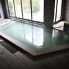 瀬波温泉　吉田や　源泉かけ流しのクレゾール香る食塩泉に日帰り入浴
