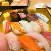 鮨覚の特選ランチはお得で美味・お雛様を眺めてお祝い寿司