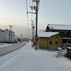 滅多に降らない雪が積もって大混乱でした。