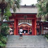 青島神社にて、旅の安全祈願を