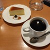 西川口の「カフェ ラボ」でコーヒーとチーズケーキを食べました☕