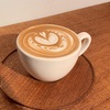 幡ヶ谷の「Paddlers Coffee」でカフェラテ、ホットドッグ。