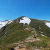 【飯豊山】残雪期(5月末)に切合小屋のテント泊で飯豊山を登山した様子を紹介